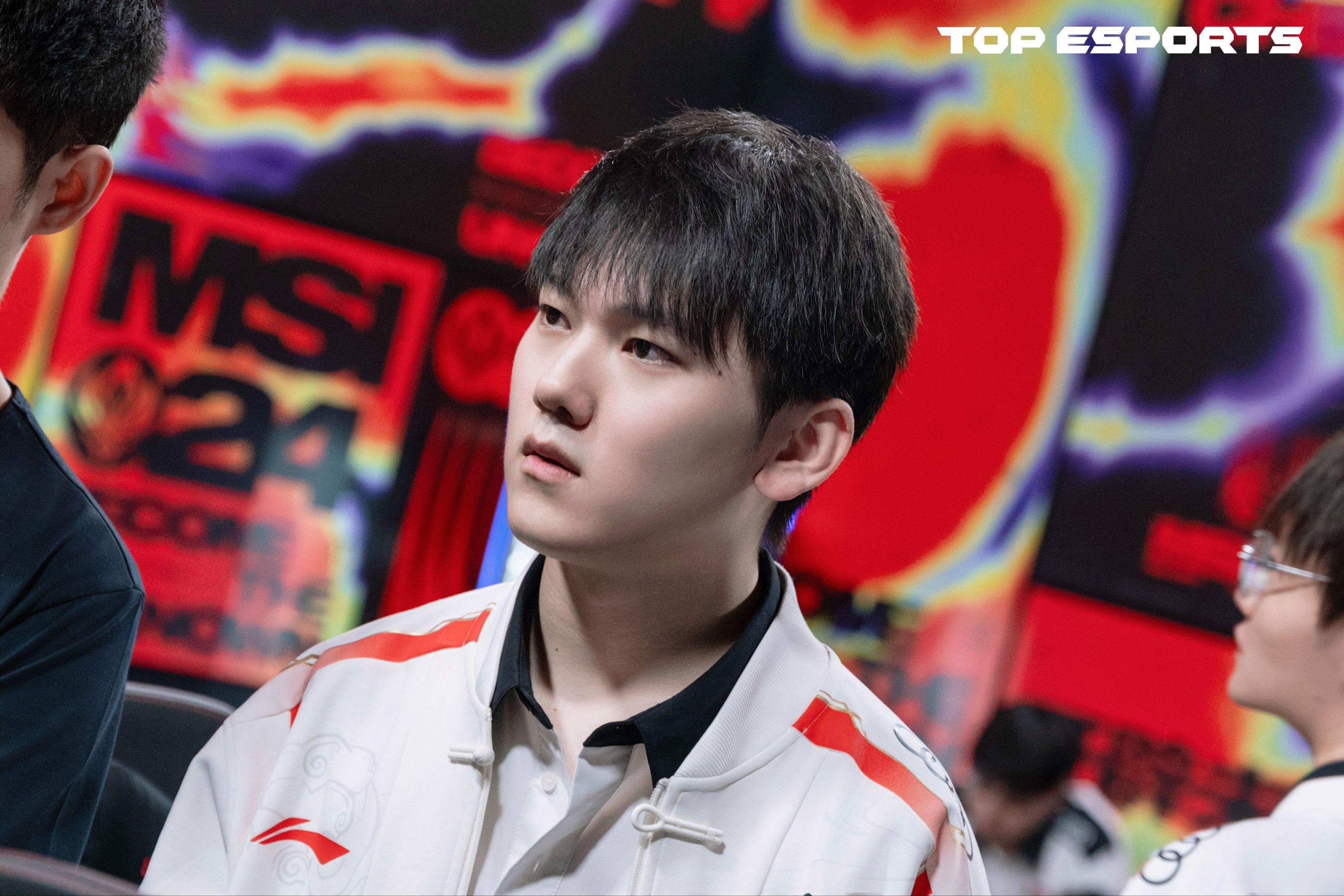 AYX-JackeyLove关键节点逆转，RNG带队取胜！的简单介绍